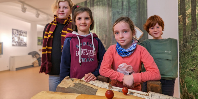 4 Kinder als Forscherteam