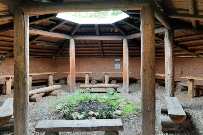 Grillhütte des Kinderforstamtes Eichkater